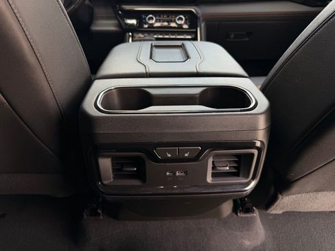 Used 2022 GMC Sierra 1500 AT4 w/ AT4 Premium Package AWD/4WD image 46