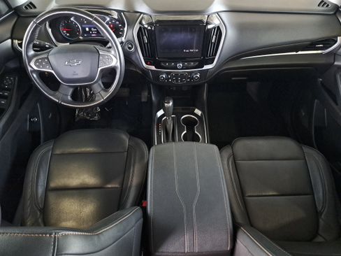 Used 2020 Chevrolet Traverse RS FWD image 12