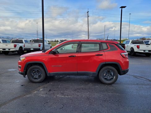 Used 2018 Jeep Compass Sport image 7