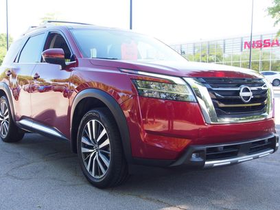 Used 2022 Nissan Pathfinder Platinum w/ Cargo Package