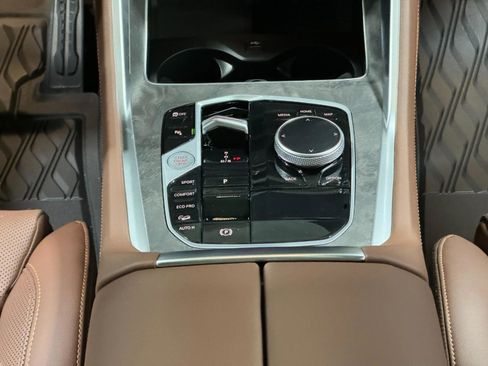 New 2026 BMW X6 M60i image 16