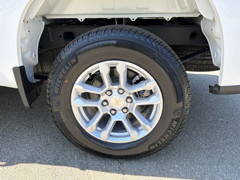 Used 2026 Chevrolet Silverado 1500 LT RWD image 19