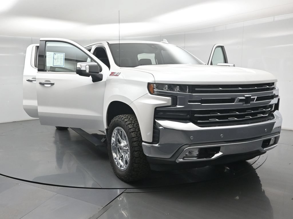 Used 2019 Chevrolet Silverado 1500 LTZ w/ LTZ Plus Package AWD/4WD image 30