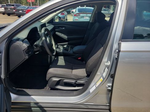 Used 2025 Honda Accord LX image 16