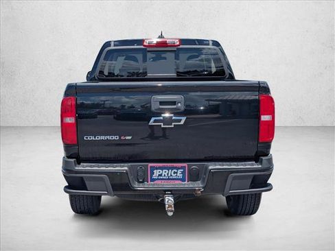 Used 2017 Chevrolet Colorado Z71 AWD/4WD image 7