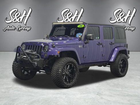 Used 2016 Jeep Wrangler Unlimited Sahara AWD/4WD image 22