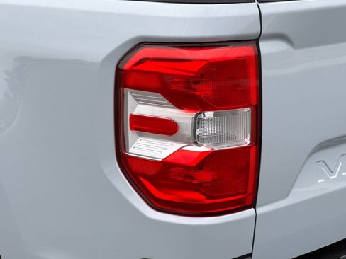 New 2026 Ford Maverick XLT w/ XLT Luxury Package FWD image 31