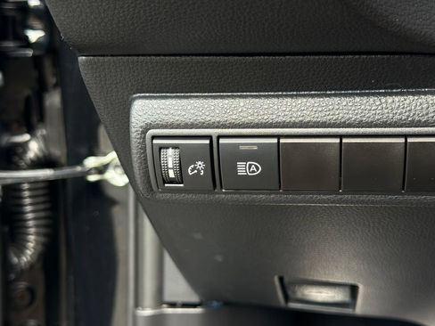 Used 2025 Toyota Corolla LE FWD image 20