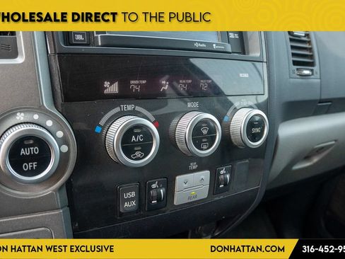 Used 2015 Toyota Sequoia Limited AWD/4WD image 9