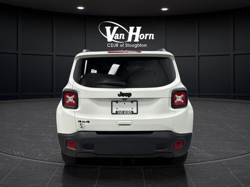 Used 2023 Jeep Renegade Altitude AWD/4WD image 6