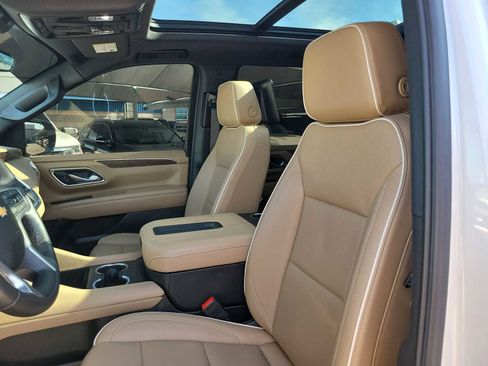 Used 2024 Chevrolet Tahoe Premier w/ Advanced Technology Package image 11