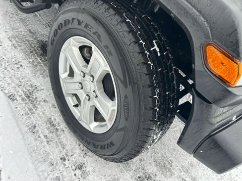 Used 2019 Jeep Wrangler Unlimited Sport S image 16