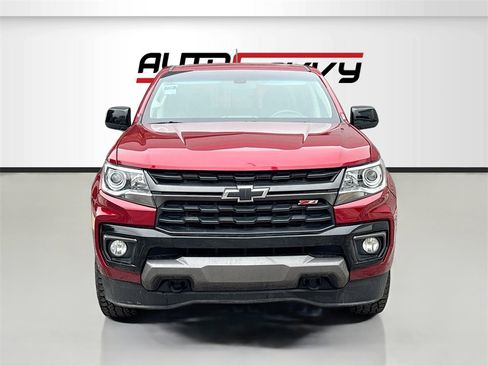 Used 2021 Chevrolet Colorado Z71 image 2