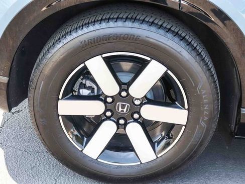 Used 2025 Honda Prologue Touring image 9