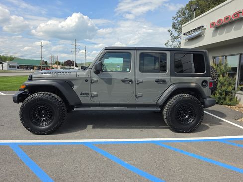 Used 2021 Jeep Wrangler Unlimited Sport AWD/4WD image 7
