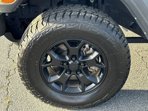 Used 2021 Jeep Wrangler Unlimited Willys image 11