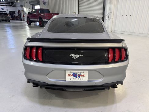 Used 2020 Ford Mustang Coupe w/ Equipment Group 101A RWD image 4