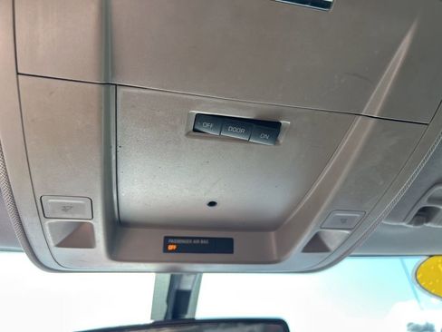 Used 2014 GMC Sierra 1500 SLE w/ Suspension Package, Off-Road image 30