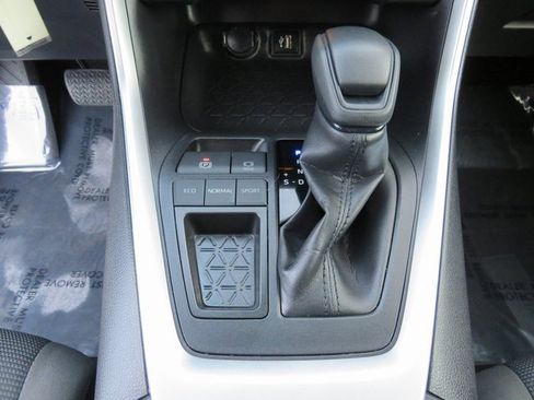 Certified 2023 Toyota RAV4 LE image 23