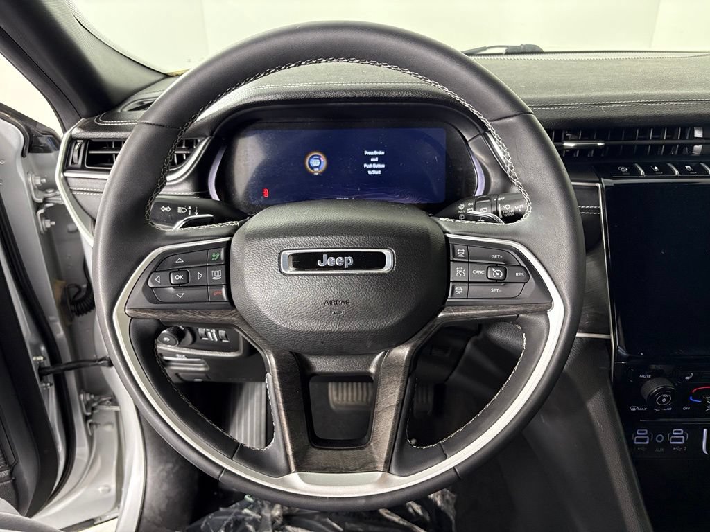 Used 2024 Jeep Grand Cherokee L Limited RWD image 24