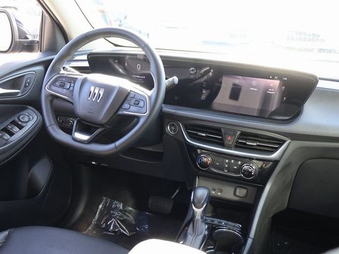 Used 2024 Buick Encore GX Sport Touring image 13