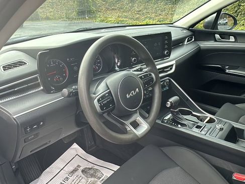 Used 2023 Kia K5 LXS image 11