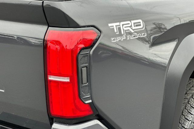 Used 2026 Toyota Tacoma TRD Off-Road w/ TRD Off Road Premium Package AWD/4WD image 29