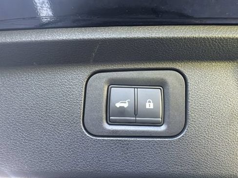 Used 2026 Nissan Armada Platinum AWD/4WD image 16