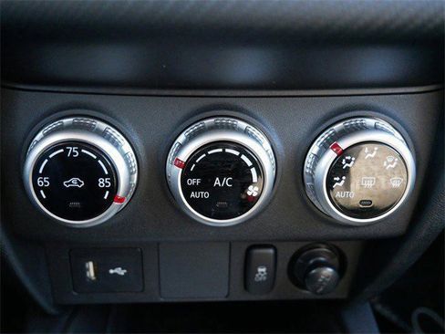 Used 2025 Mitsubishi Outlander Sport ES image 19