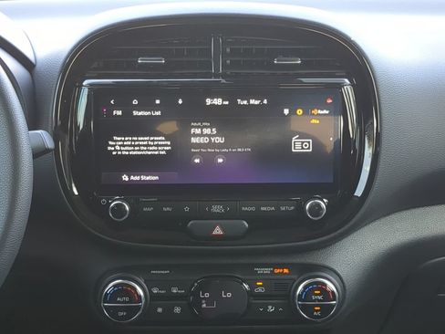 Used 2025 Kia Soul S FWD image 14