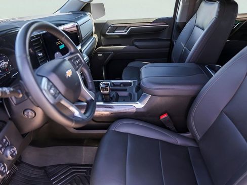 Used 2023 Chevrolet Silverado 1500 LTZ image 12
