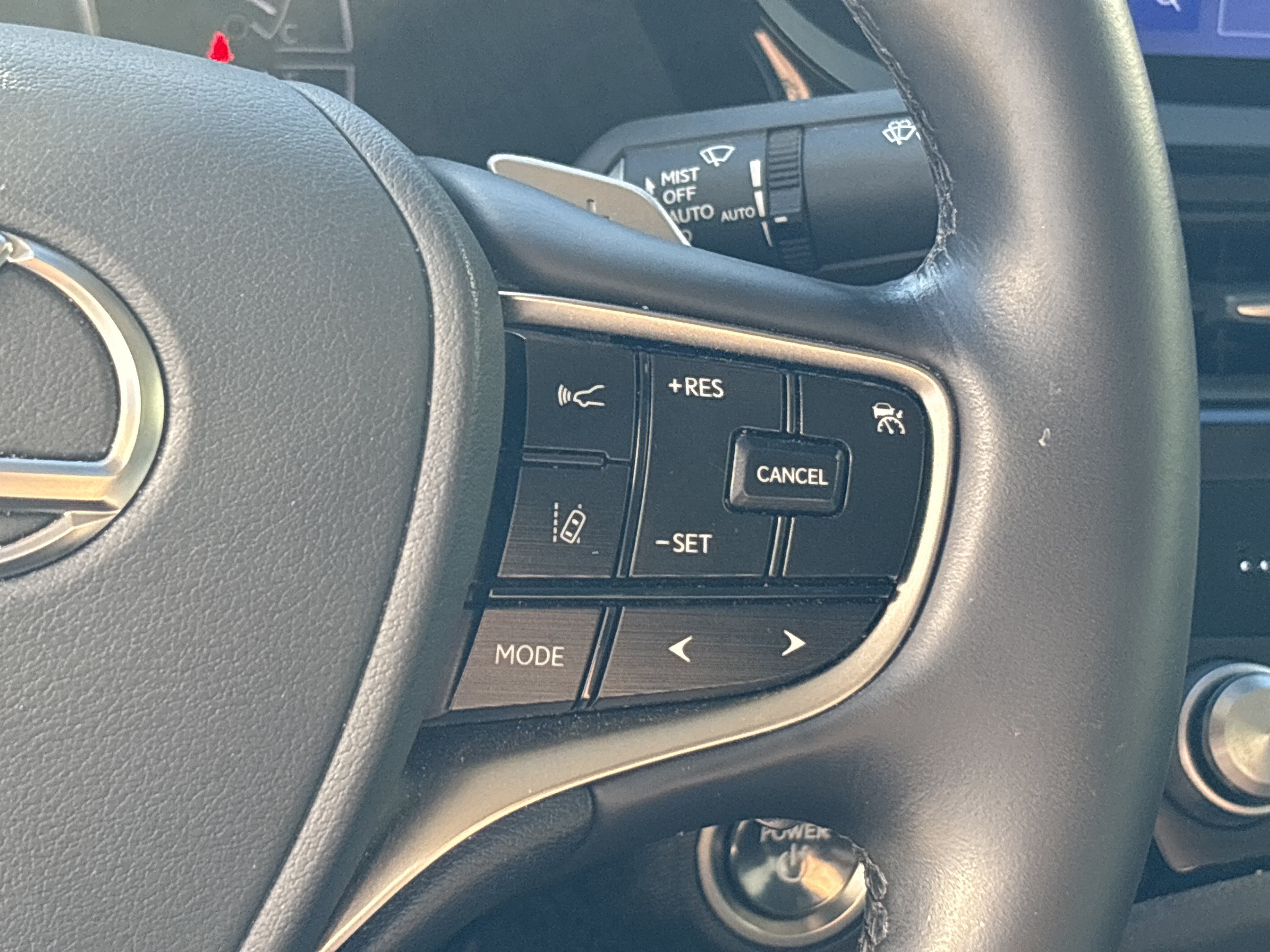 Used 2025 Lexus ES 300h w/ Premium Package FWD image 15
