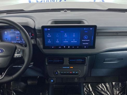 Used 2025 Ford Maverick Lobo AWD/4WD image 13