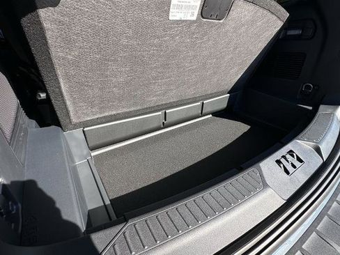 New 2026 Ford Explorer ST-Line w/ ST-Line Street Pack image 33