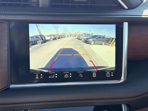 Used 2023 GMC Yukon XL Denali Ultimate image 36