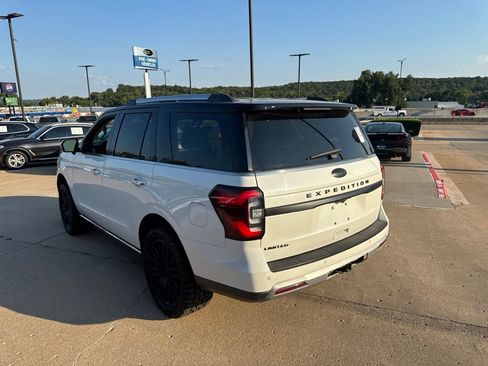 Used 2023 Ford Expedition Limited RWD image 5
