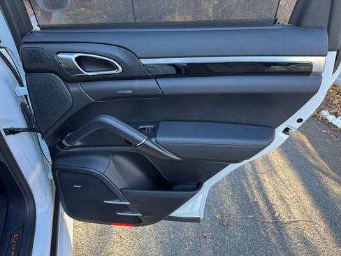 Used 2016 Porsche Cayenne GTS image 59