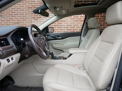 Used 2017 GMC Acadia Denali w/ Technology Package image 6