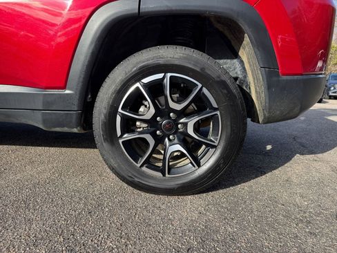 Used 2025 Jeep Compass Trailhawk image 25