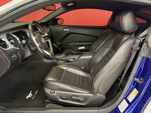 Used 2013 Ford Mustang GT Premium w/ Comfort Pkg image 23