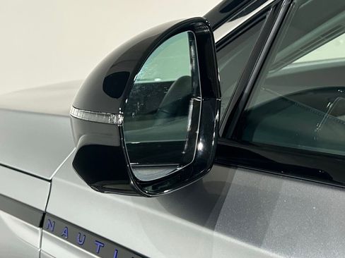 New 2026 Lincoln Nautilus Premier w/ Equipment Group 102A image 18