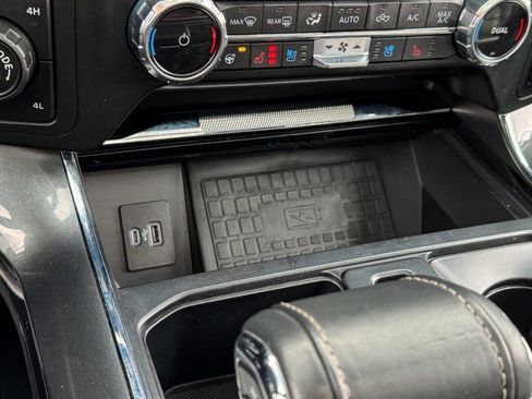 Used 2022 Ford F150 Lariat w/ Equipment Group 502A High image 27