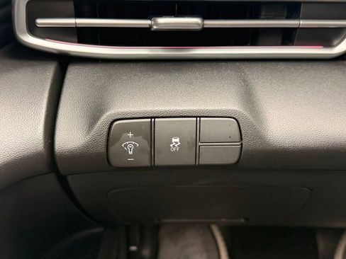 Used 2024 Hyundai Elantra Limited FWD image 34