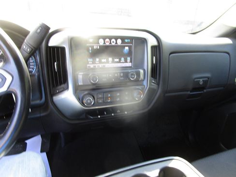 Used 2018 Chevrolet Silverado 1500 LT image 14