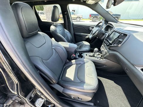 Used 2020 Jeep Cherokee High Altitude AWD/4WD image 29