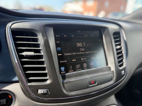 Used 2015 Chrysler 200 S w/ Navigation & Sound Group I image 14