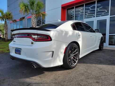 Used 2021 Dodge Charger Scat Pack w/ Dynamics Package RWD image 4