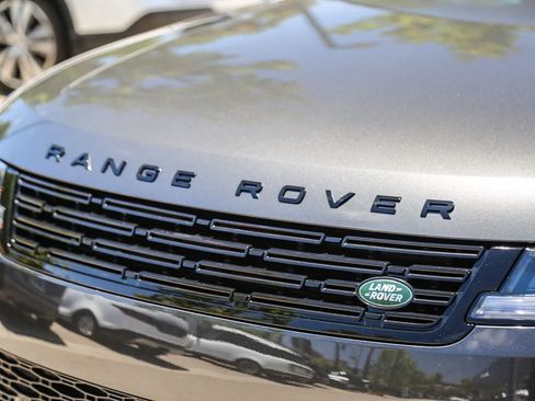 New 2026 Land Rover Range Rover Sport Dynamic SE AWD/4WD image 11