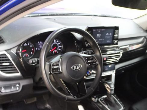 Used 2021 Kia Seltos EX AWD/4WD image 14