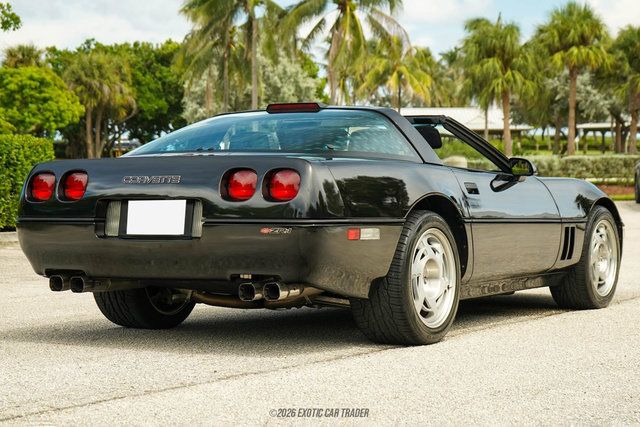 Used 1990 Chevrolet Corvette ZR-1 RWD image 8